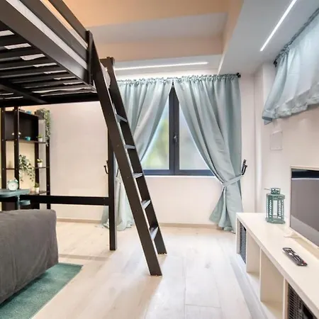 Suzzani 273 - Interno A2 מילאנו